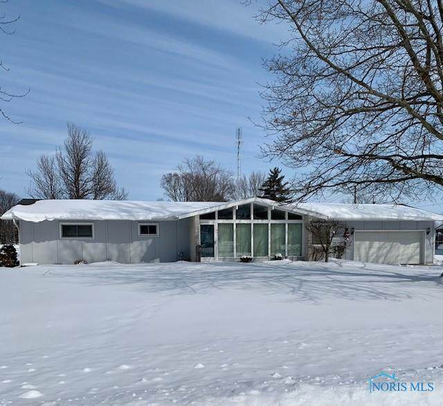 401 North - Photo 1