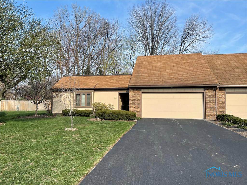 2827 Westowne Court - Photo 1