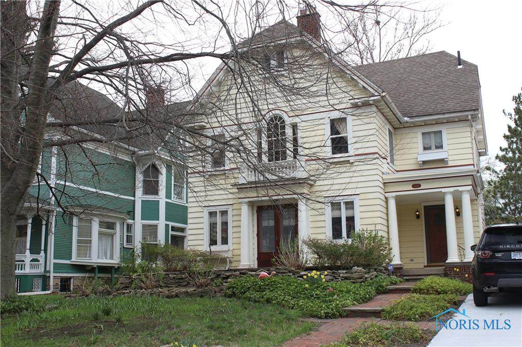 2035 Robinwood Avenue - Photo 1