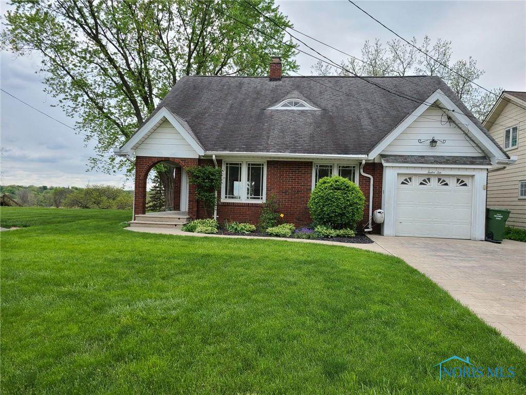 1210 River Road - Photo 1