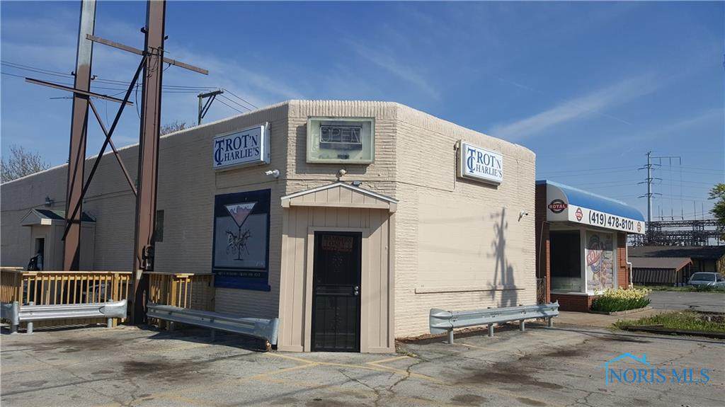 4837 Detroit Avenue - Photo 1