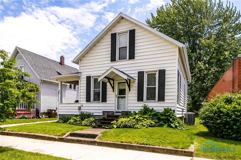 711 Perry Street - Photo 1