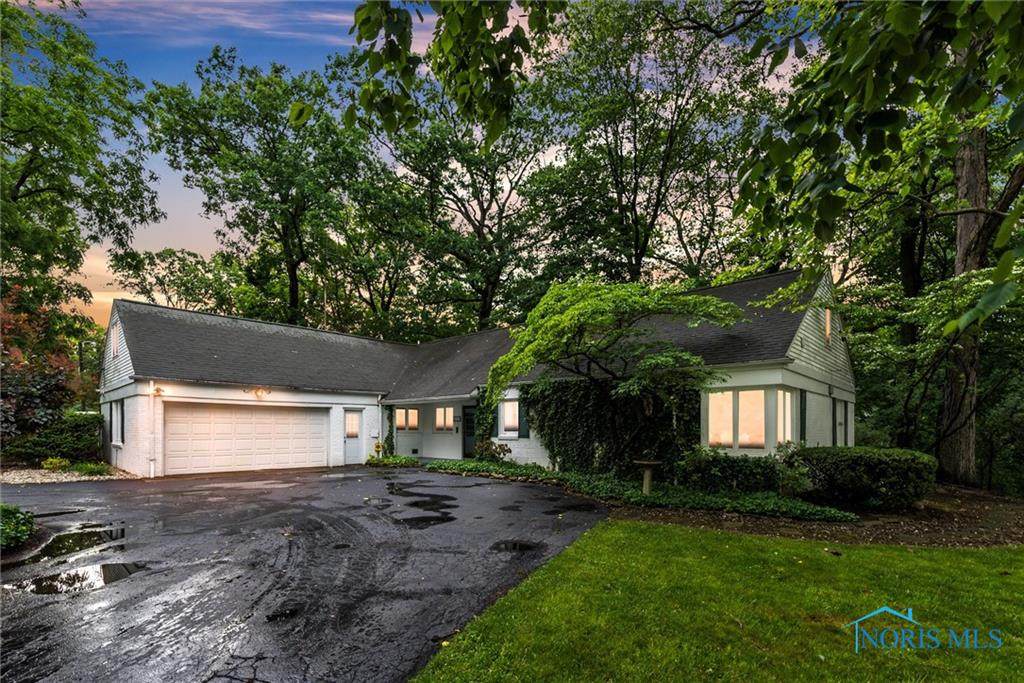 4121 River Road - Photo 1