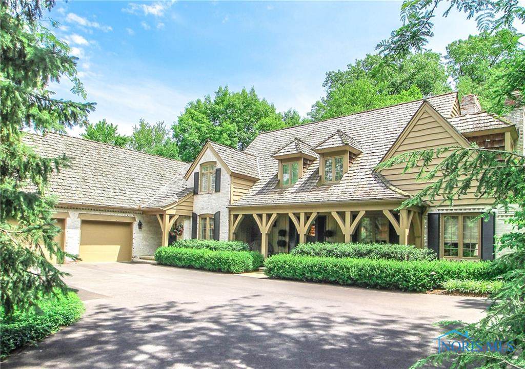5048 Fairway Lane - Photo 1