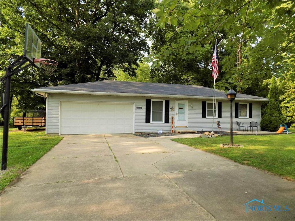 3176 Circle Drive - Photo 1