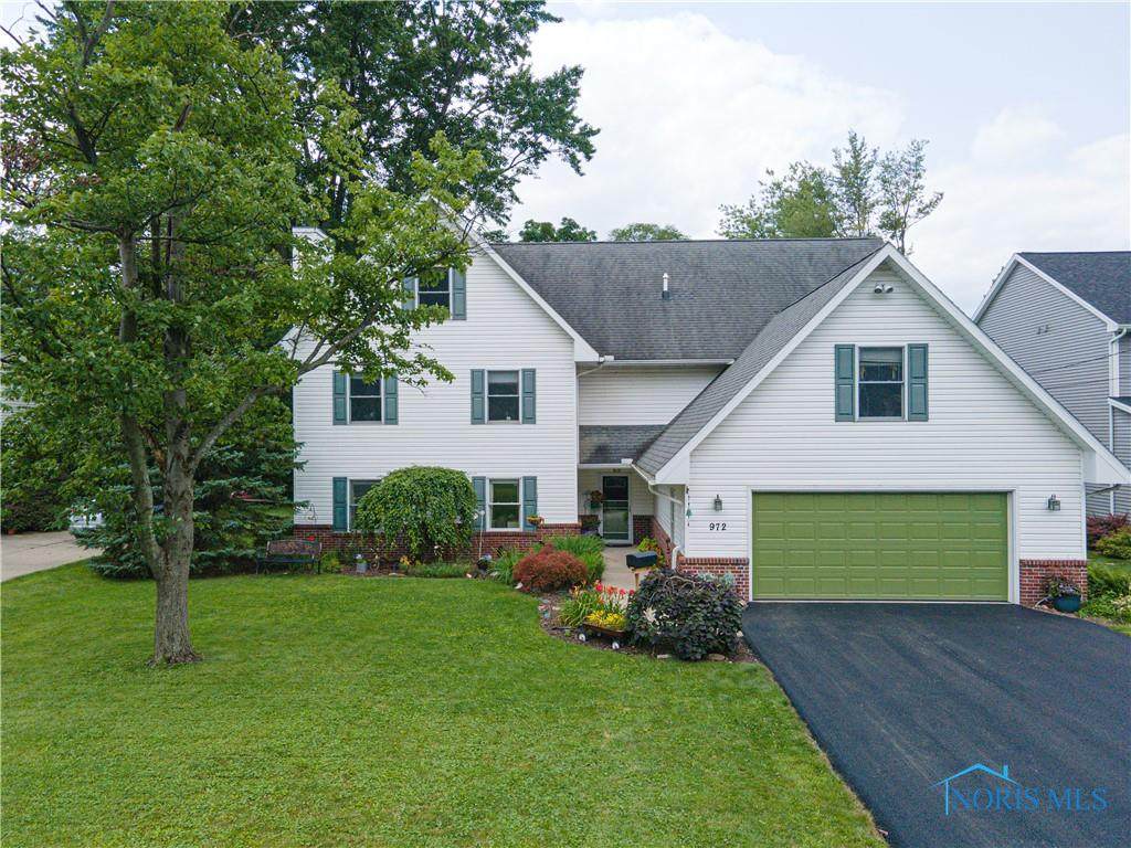 972 Hickory Street - Photo 1