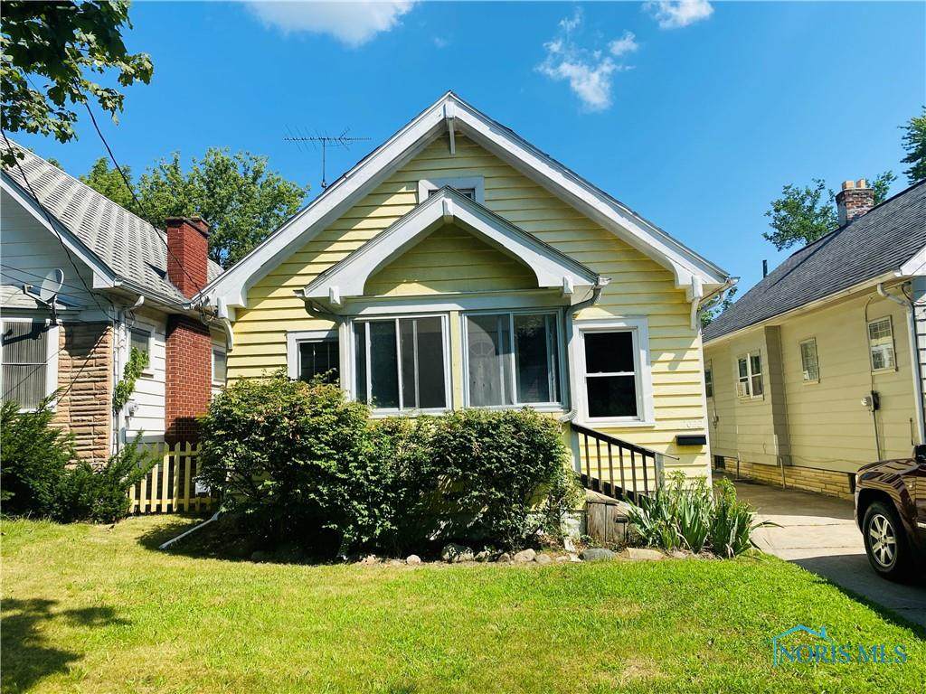 2022 Berdan Avenue - Photo 1