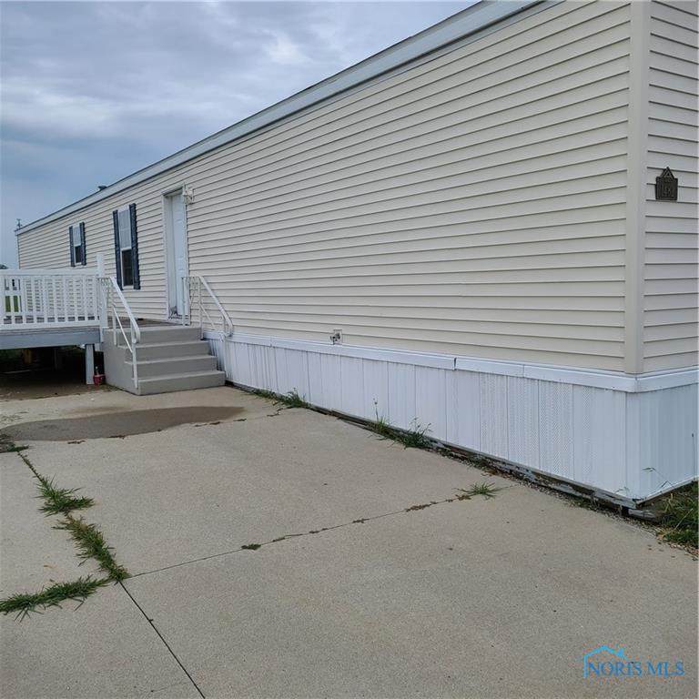 1482 Inglewood Avenue - Photo 1
