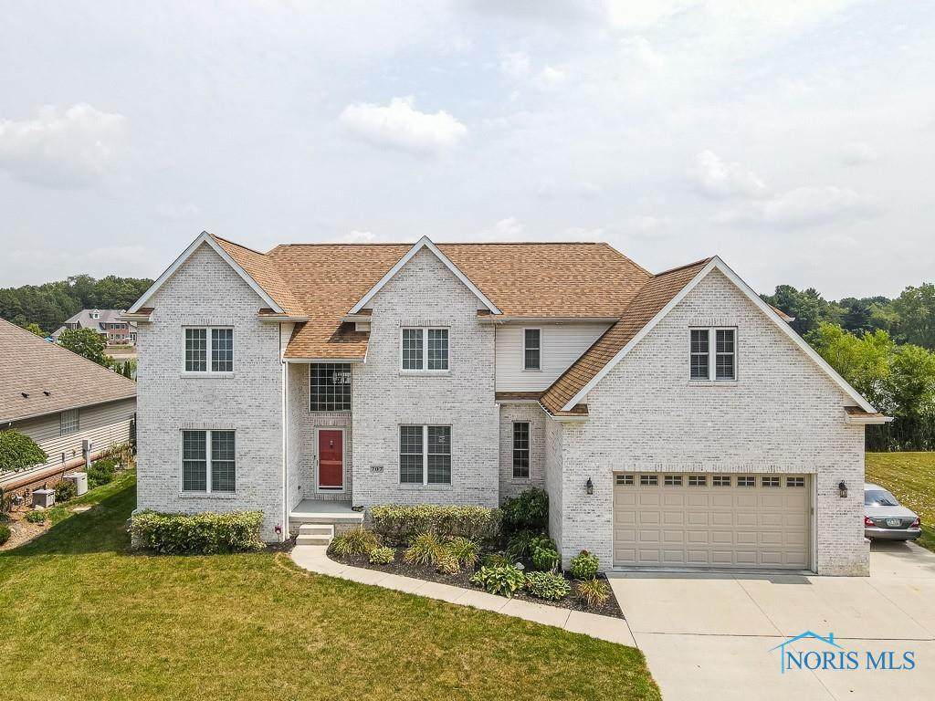 707 Shoreline Drive - Photo 1