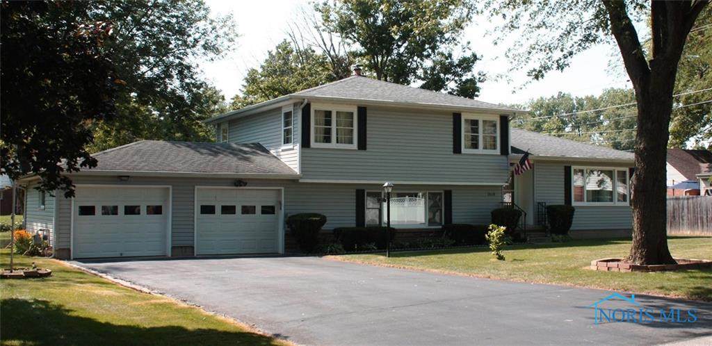 1514 Westview Drive - Photo 1