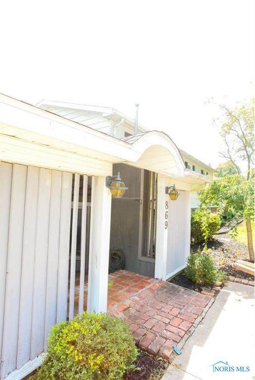 869 Burr Road - Photo 1