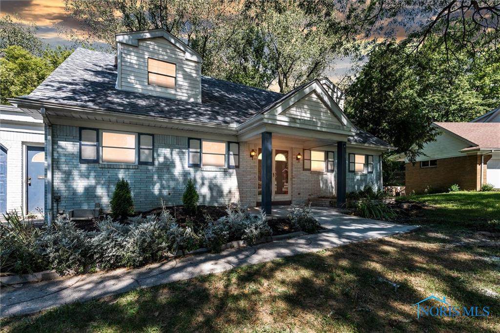 3854 Beverly Hills Drive - Photo 1