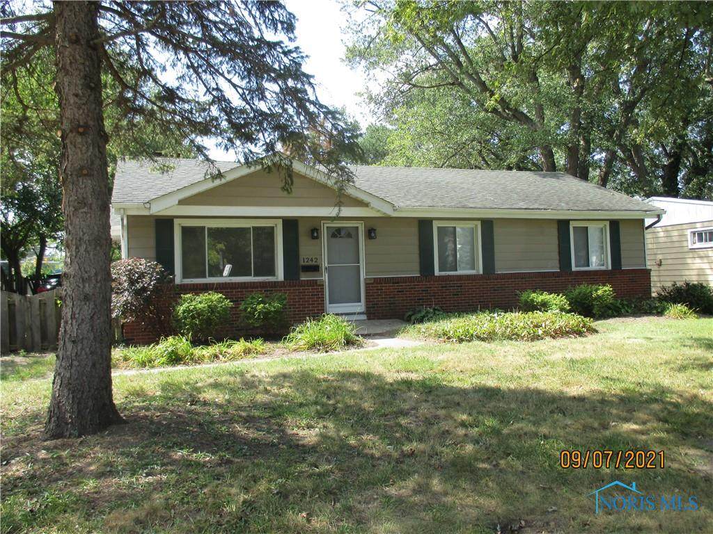 1242 Seymour Road - Photo 1