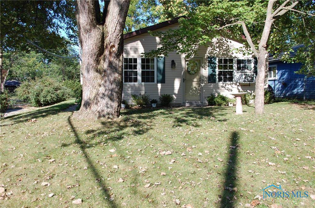 5501 Grey Drive - Photo 1