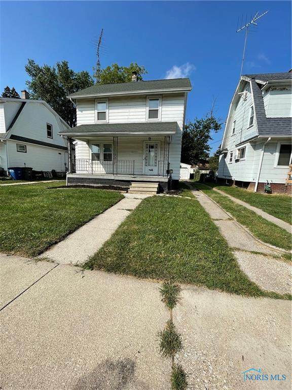 1724 Bateman Street - Photo 1
