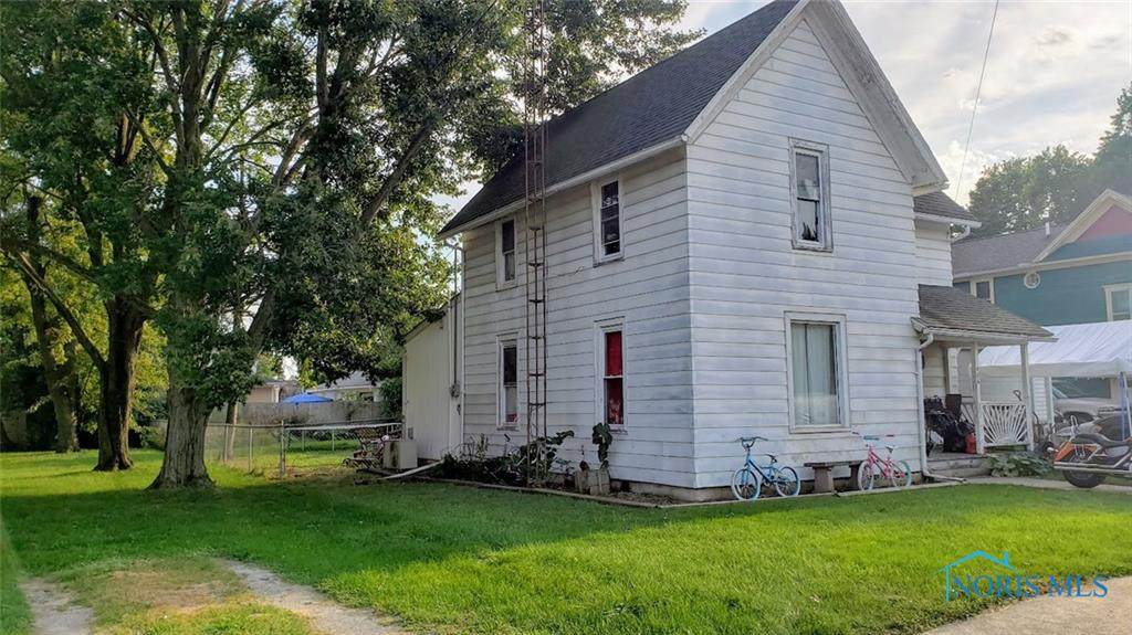 406 Maplewood Street - Photo 1