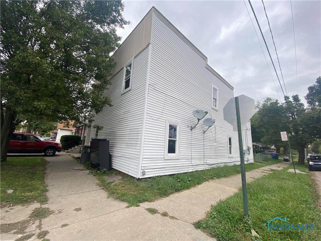 471 Raymer Boulevard - Photo 1