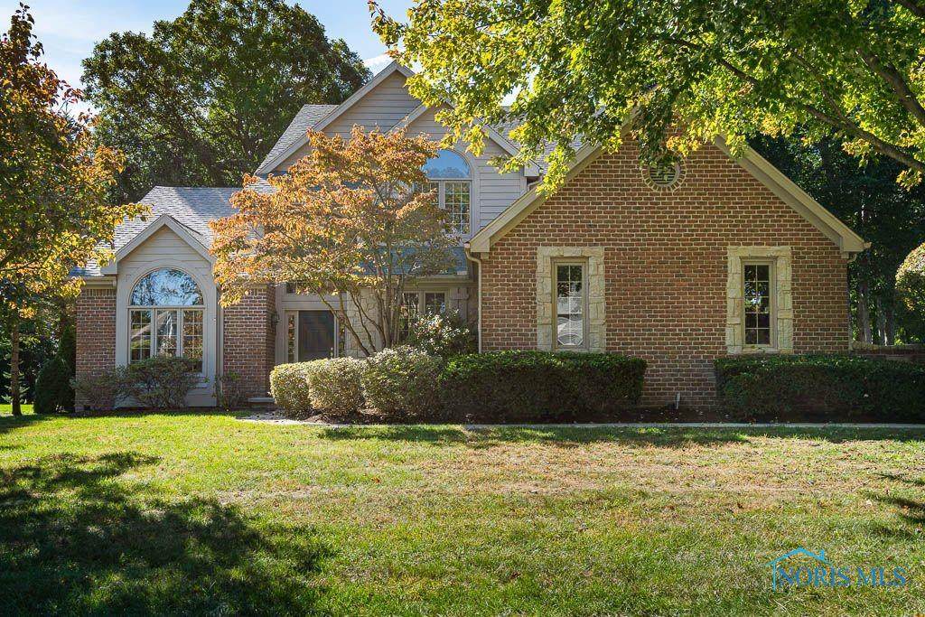 8819 Royal Oak Drive - Photo 1