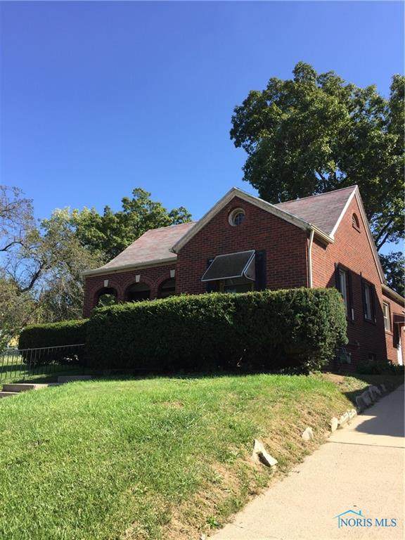 1516 Parkside Boulevard - Photo 1