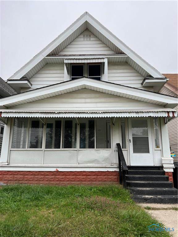 770 Carlton Street - Photo 1