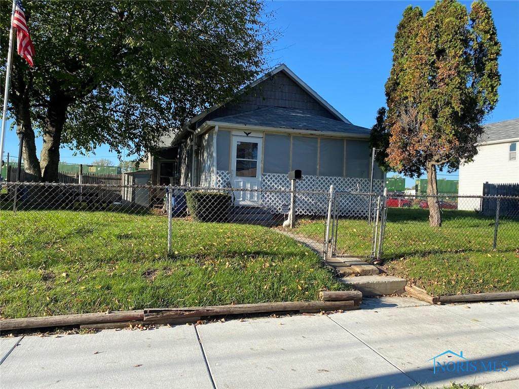 1547 Airline Avenue - Photo 1