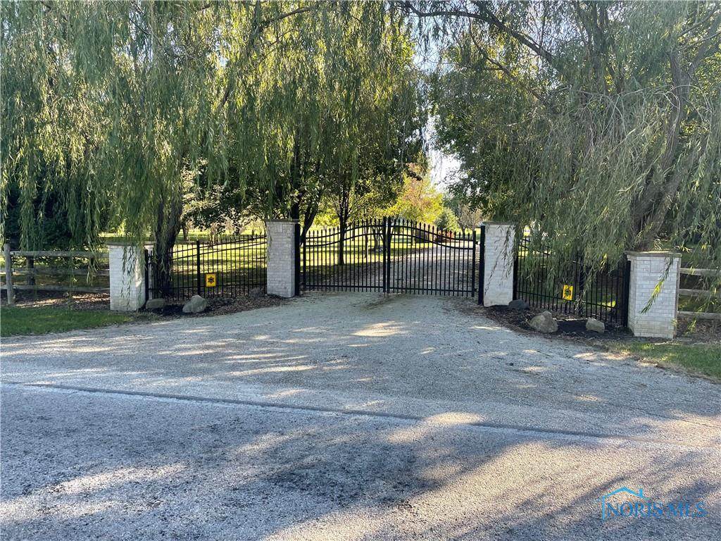 26350 Thompson Road - Photo 1