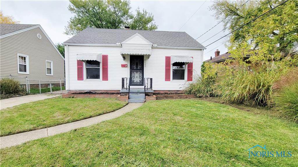 4433 Lyman Avenue - Photo 1