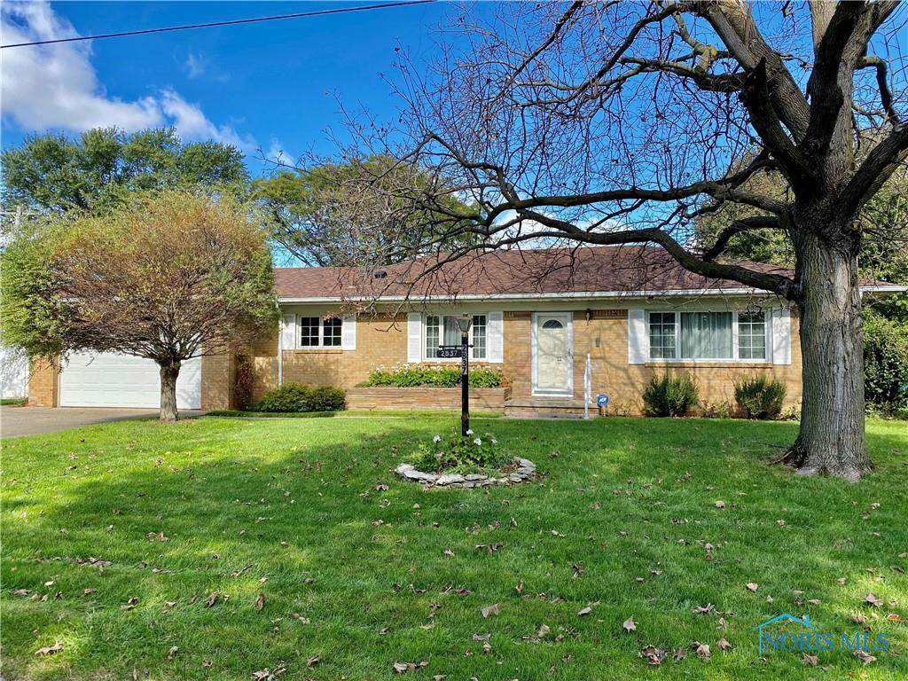 2837 Eastmoreland Drive - Photo 1