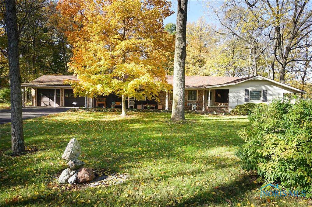 12445 Township Road 10 - Photo 1