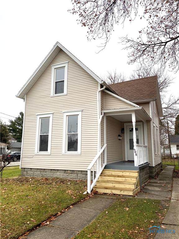 608 Howland Avenue - Photo 1