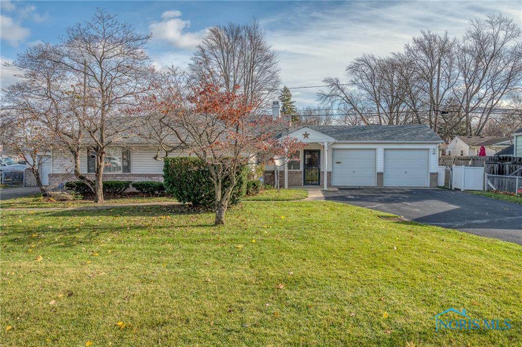 5760 Malden Avenue - Photo 1