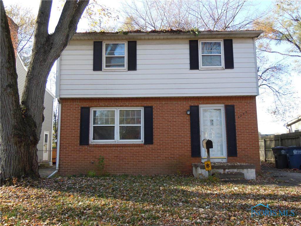3245 Algonquin Parkway - Photo 1