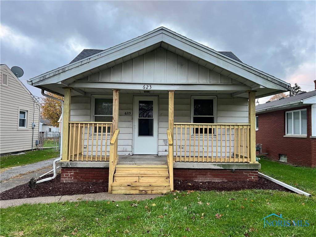 623 Reineck Drive - Photo 1