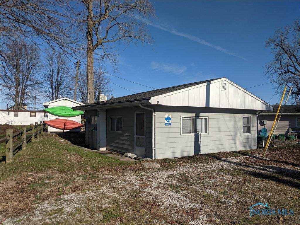 10119 Locust Point Road - Photo 1