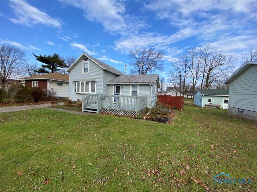 328 Gardner Street - Photo 1