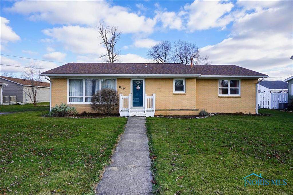 819 Selby Street - Photo 1