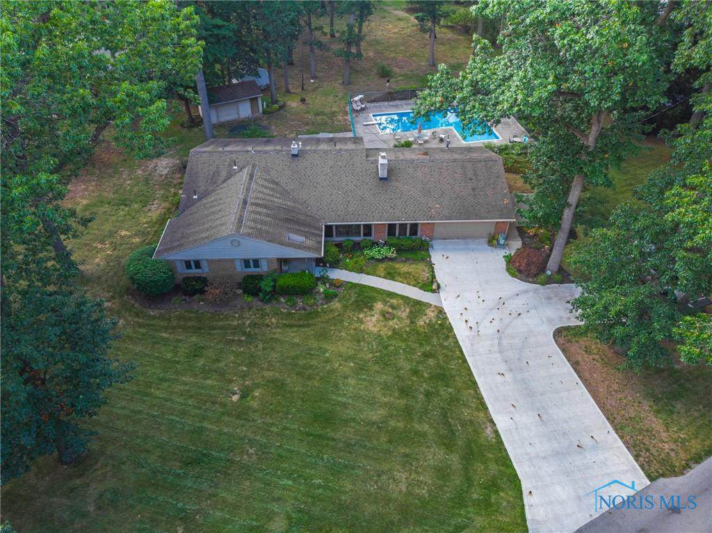4017 Robinhood Lane - Photo 1
