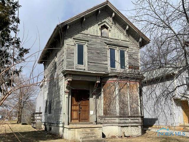 1017 Huron Street - Photo 1