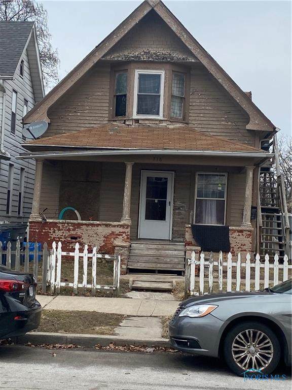 718 Fernwood Avenue - Photo 1