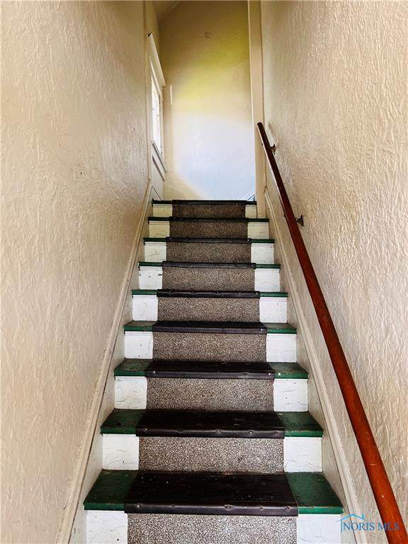 708 Spencer Street - Photo 1