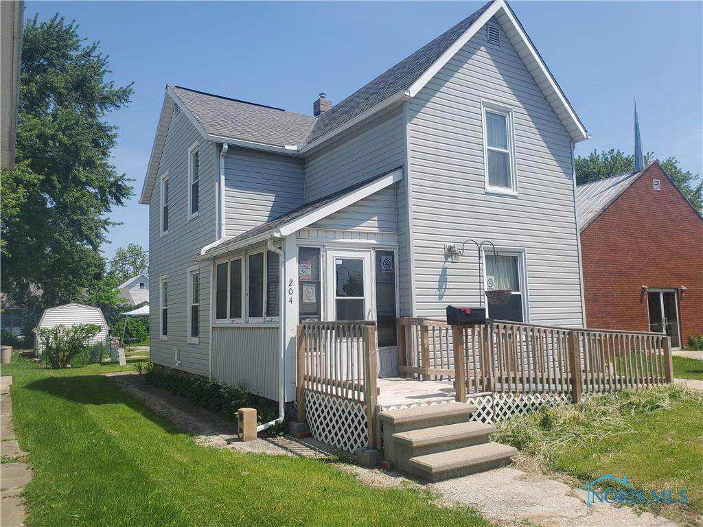 204 Irving Street - Photo 1