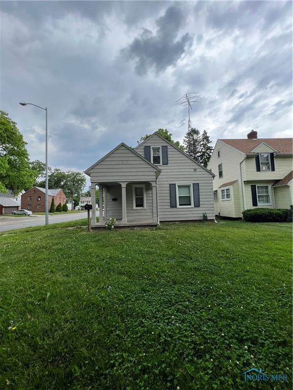 3748 Douglas Road - Photo 1