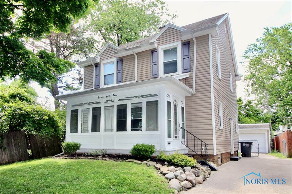 1543 Crestwood Road - Photo 1