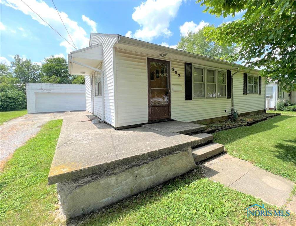 552 Warpole Street - Photo 1