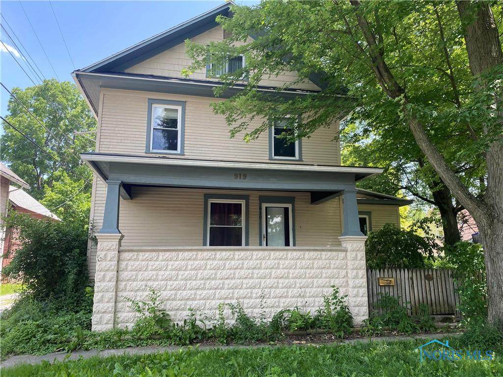 919 Maple Avenue - Photo 1