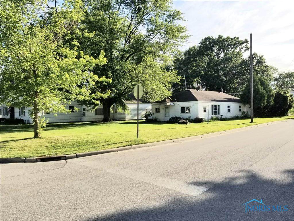 1220 Main Street - Photo 1