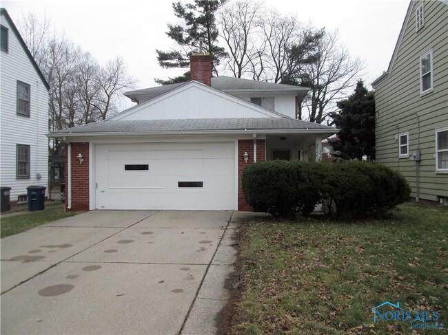 2820 Northwood Avenue - Photo 1