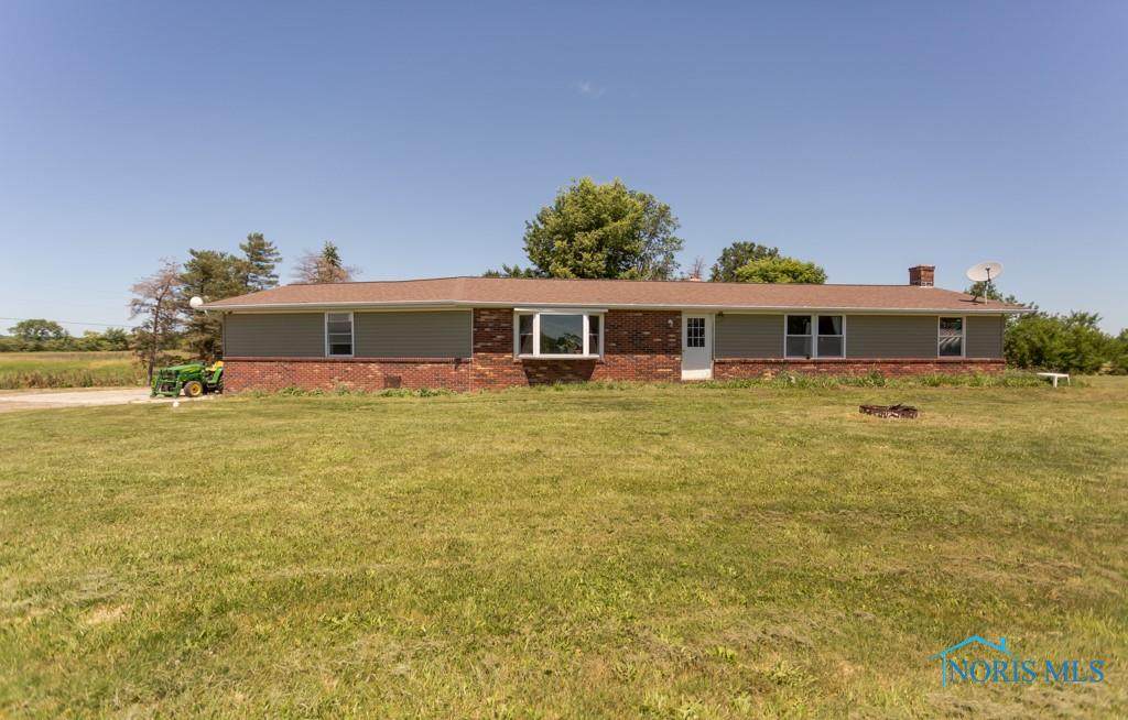 4013 County Road E75 - Photo 1
