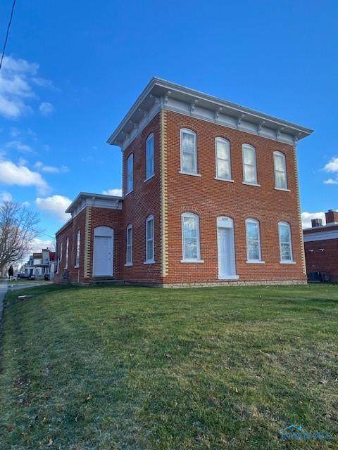1039 Main Street - Photo 1