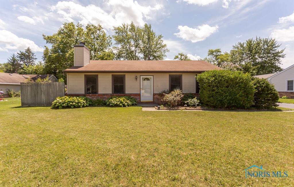 33 Naugatuck Way - Photo 1
